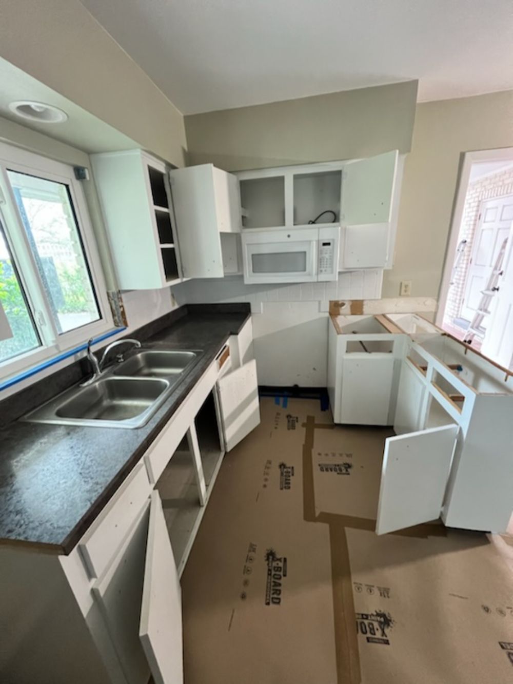 Bartolo Brothers Junk Removal (3)